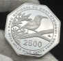 Анжуан 2500 франгов 2026 Коморская нектарница